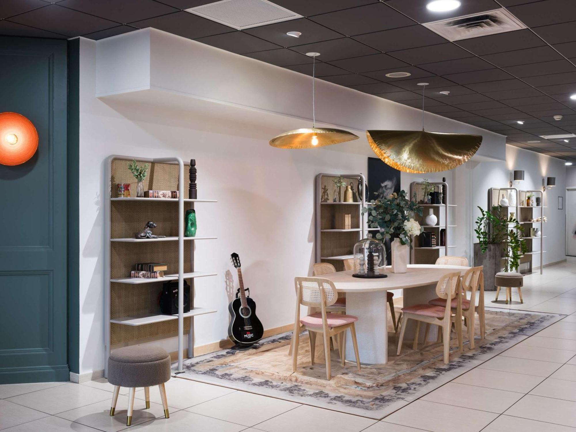 Ibis Port De Plaisance 3*