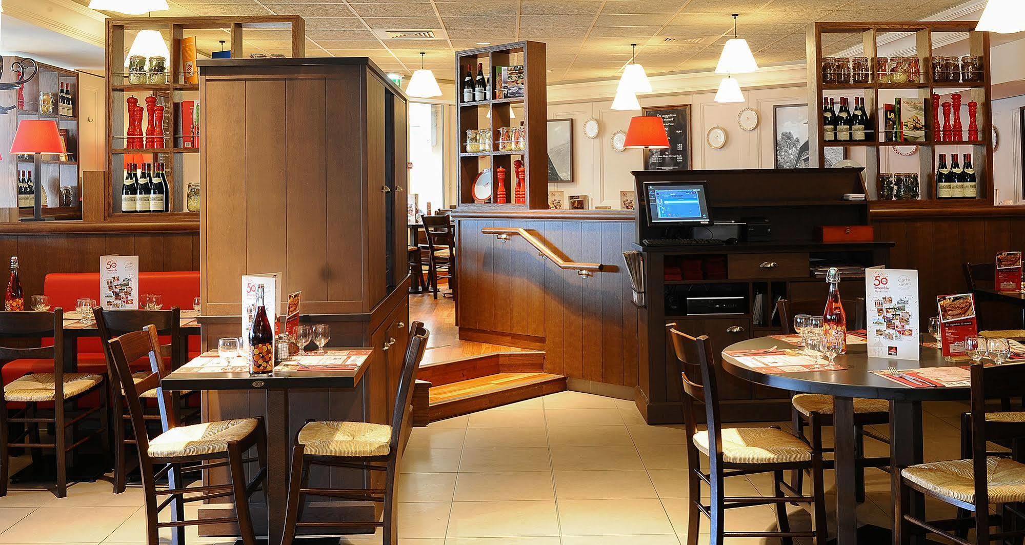 Ibis Port De Plaisance Hotel Caen