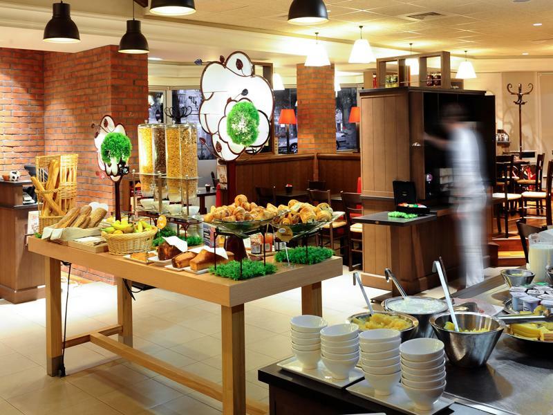 Ibis Port De Plaisance 3* Caen